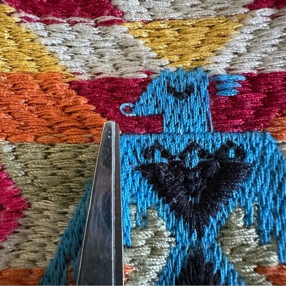 Andree by Unit Camo Embroidered  Roll Tab Long Sleeve Top Size M Tribal Aztec - Picture 13 of 13